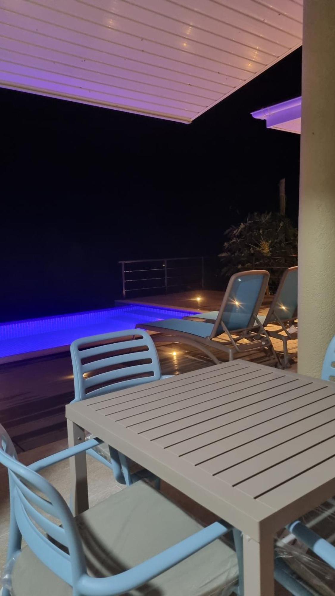 Tranquility Villas Баи-Сейнт-Энн Экстерьер фото